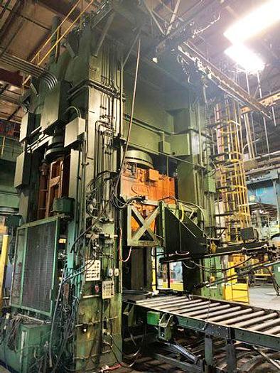 Used 4000 Ton Danly Hydraulic Press