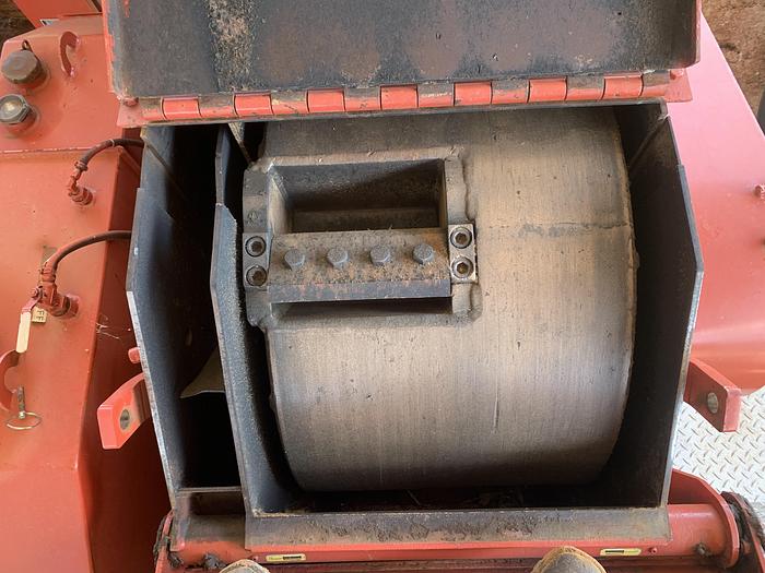 Used 2003 Morbark 2400 Hurricane chipper