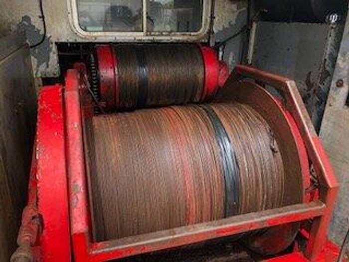 Used 2005 Kenworth Braidedline Slickline with Mast Trailer