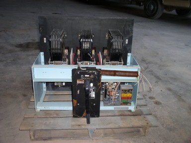 Used 3000 amp. Federal Pacific Type 5OH-1 Disconnect; S/N V-6681