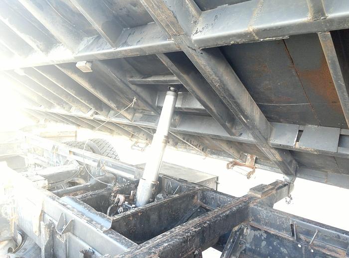 Used 1986 VOLVO FL616 16.5 ton tipper