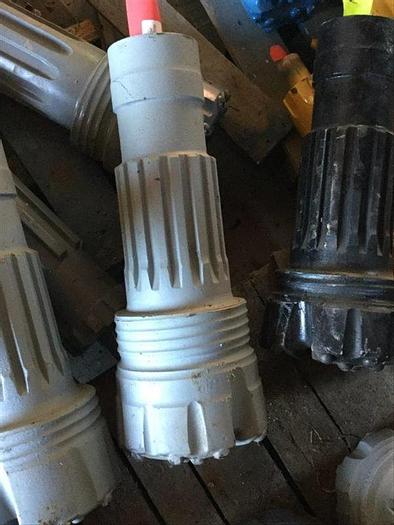 Used 7-3/4" HAMMER BIT QL8 SHANK