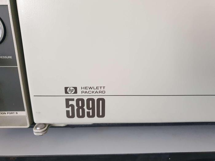 Used HP 5890 GC With 7673 Autosampler Controller and 6890 Injector