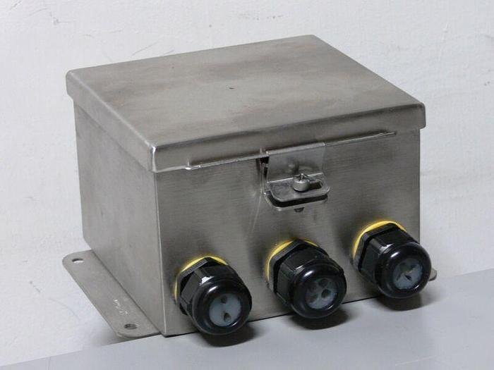 Used Hoffman J BOX A606CHNFSS HINGED COVER 6" X 6" X 4"