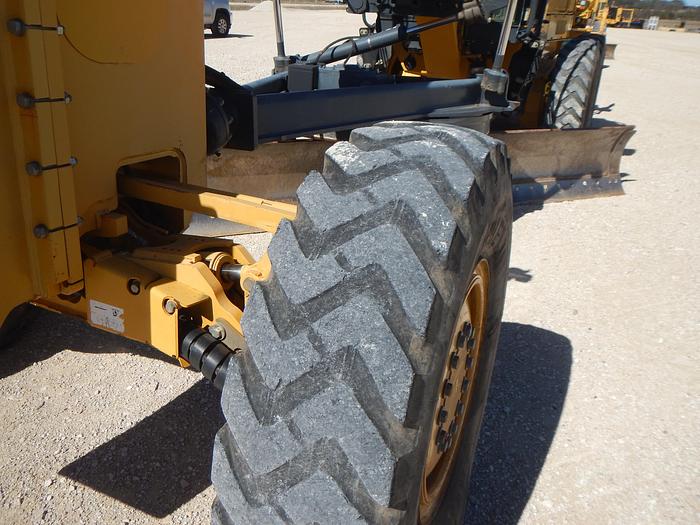 Used 2011 John Deere 672G 6wd Motor Grader