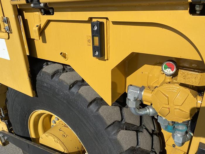 Usato 2015 CATERPILLAR AP 300D