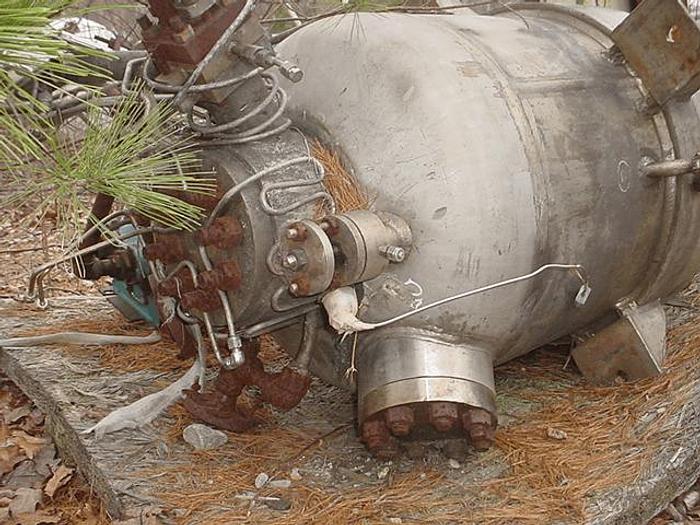 Used 10 GALLON CRYOCHEM REACTOR – T-316 S/S – 600/100 PSI @  662 F