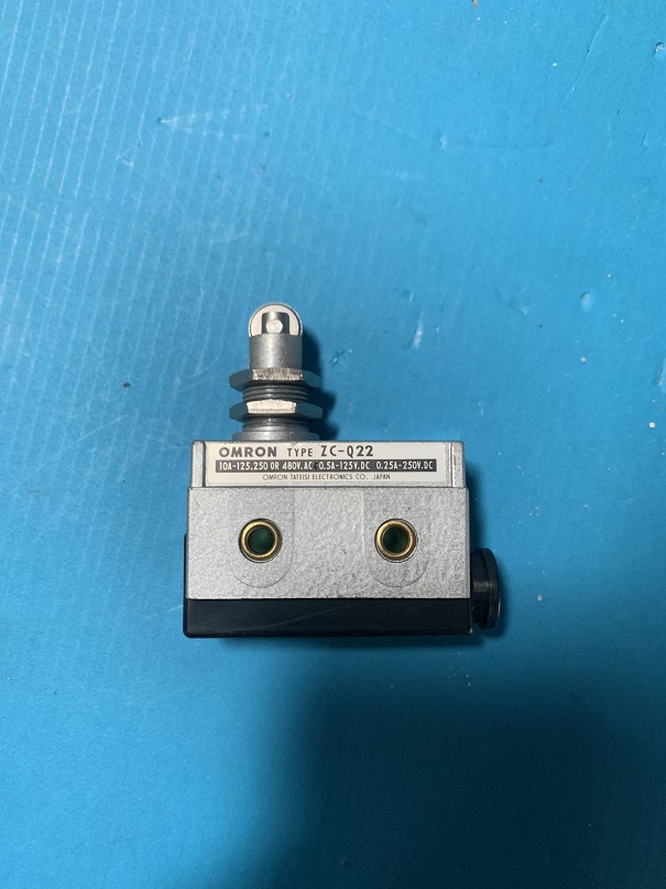 Used Omron Enclosed Limit Switch ZC-Q22