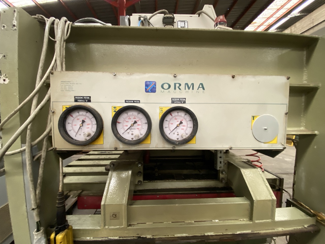 Usato 1996 Pressa Orma modello PFS/5, piano da mm. 3000x1500, usata