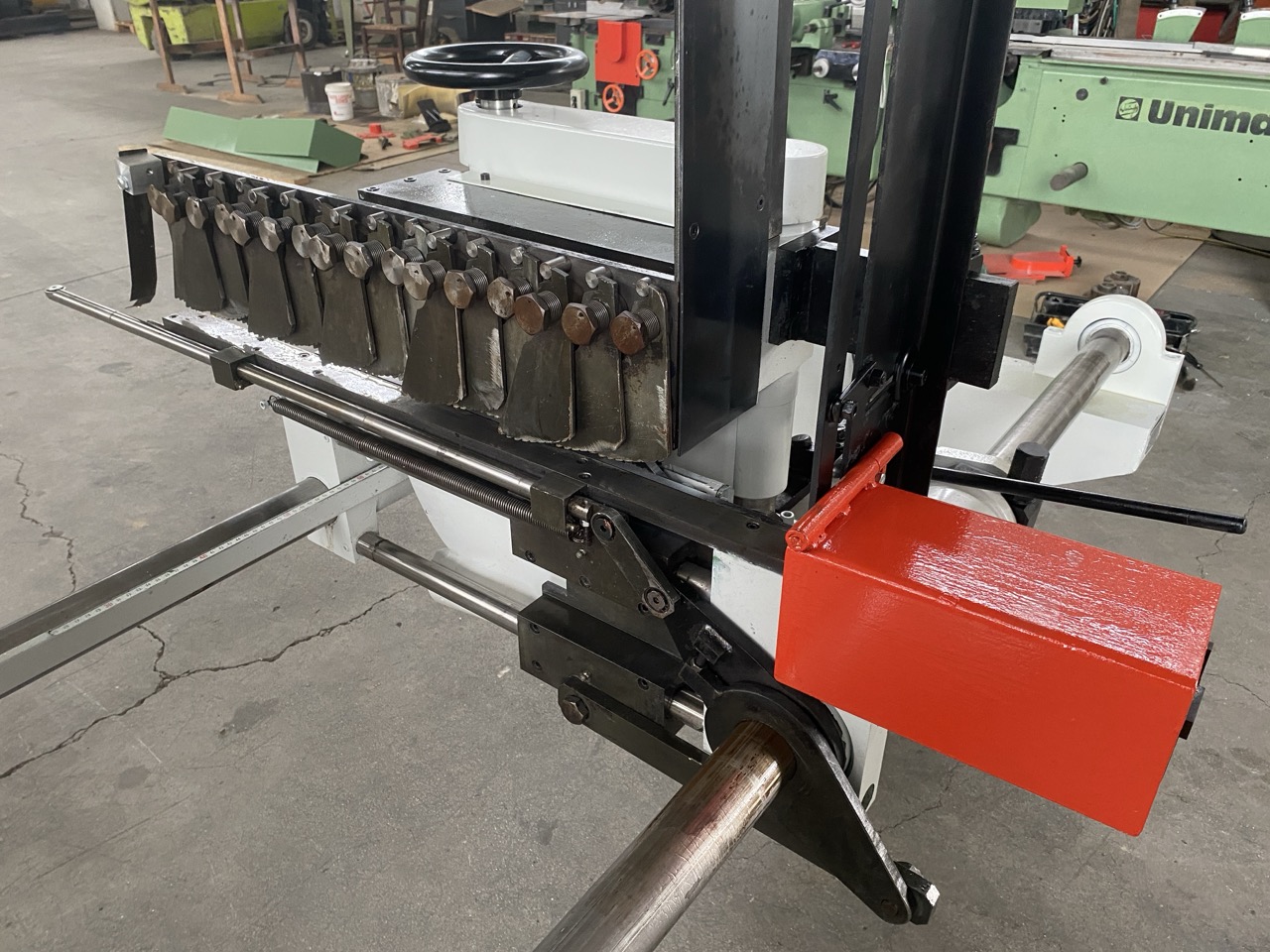 Ricondizionato Troncatore caricatore per scorniciatrice, marca Friulmac,modello FN3, usato, collaudato