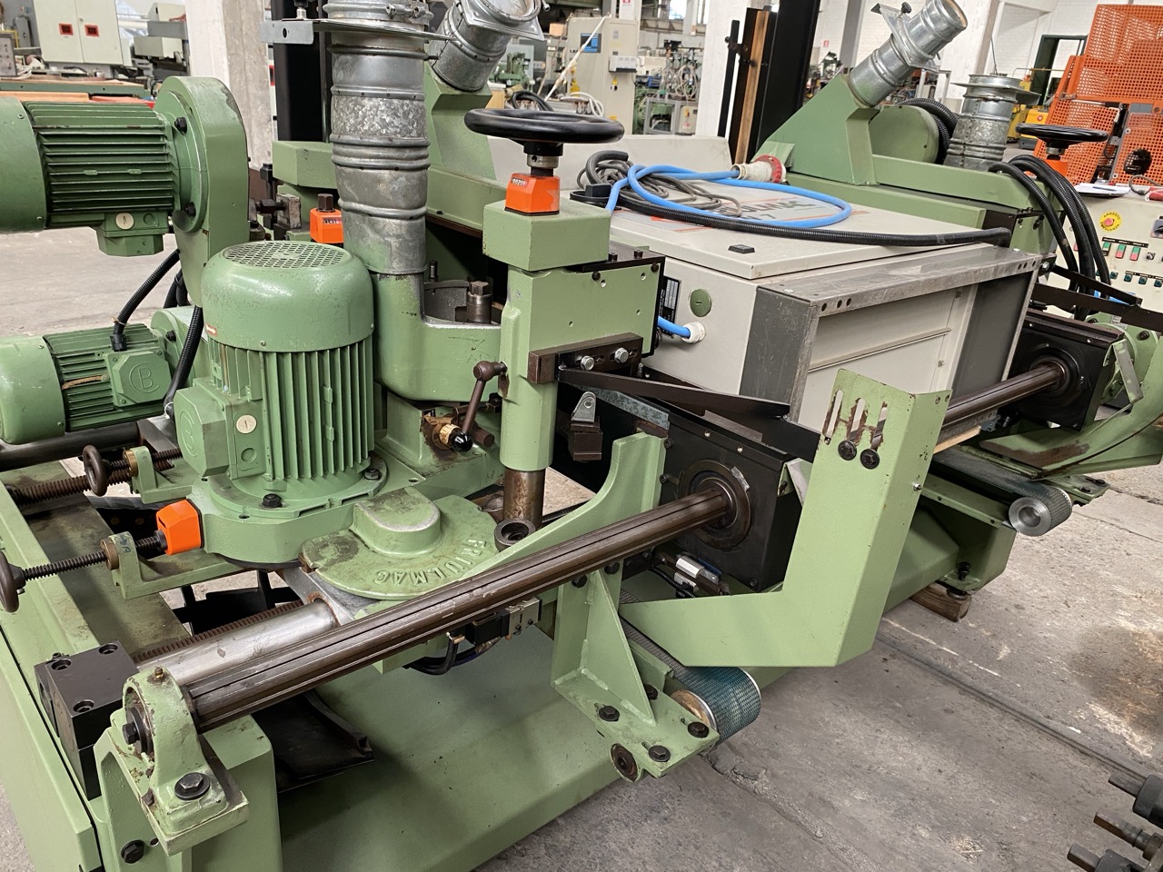 Usato 1995 Friulmac FN7 1300 Troncatrice Fresatrice per teste di Parquet o prodotti simili