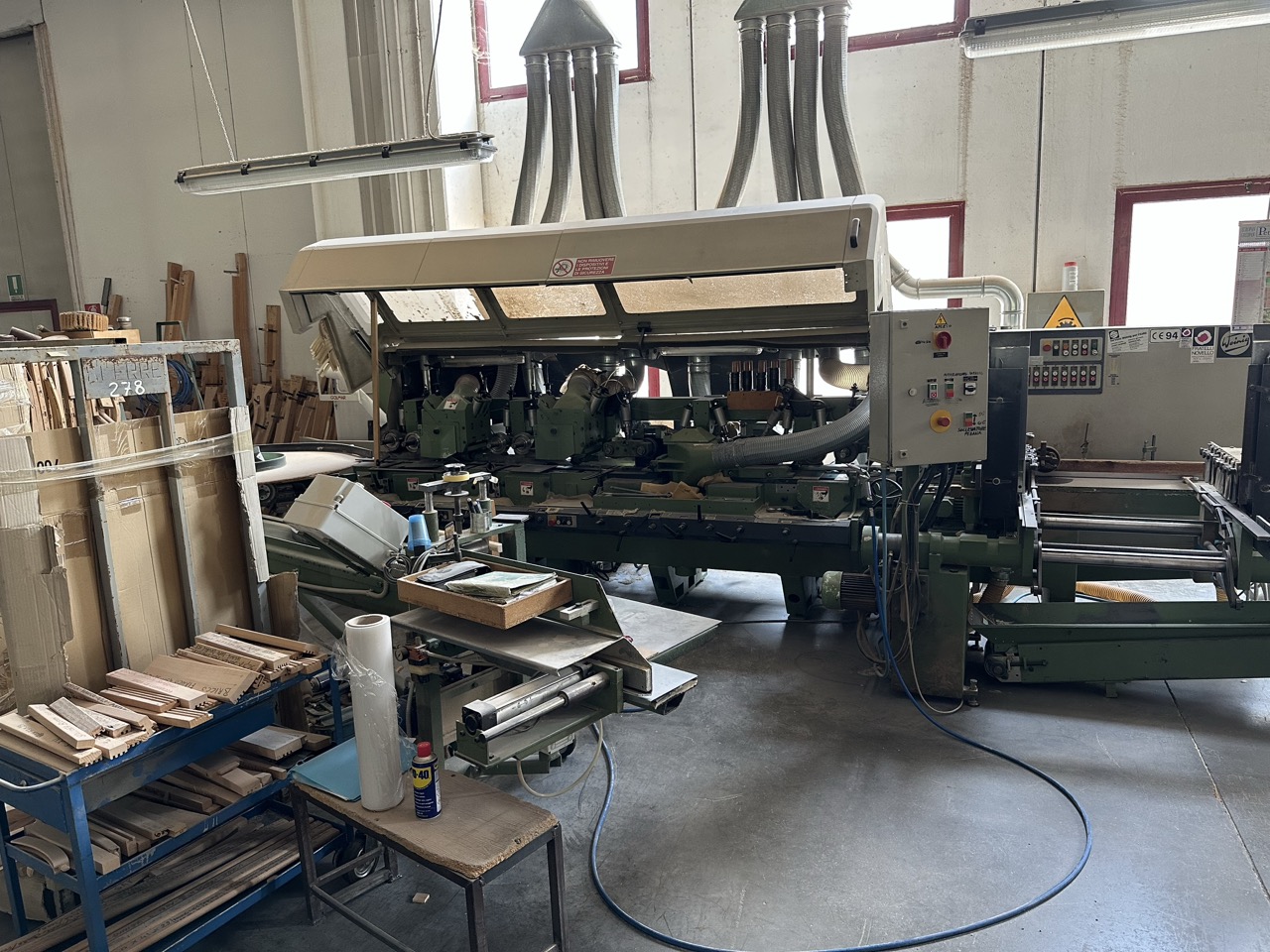 Usato Impianto completo 1994 Weinig U23 + Friulmac FN3 + giostra convogliatrice + nastro di ritorno + accessori