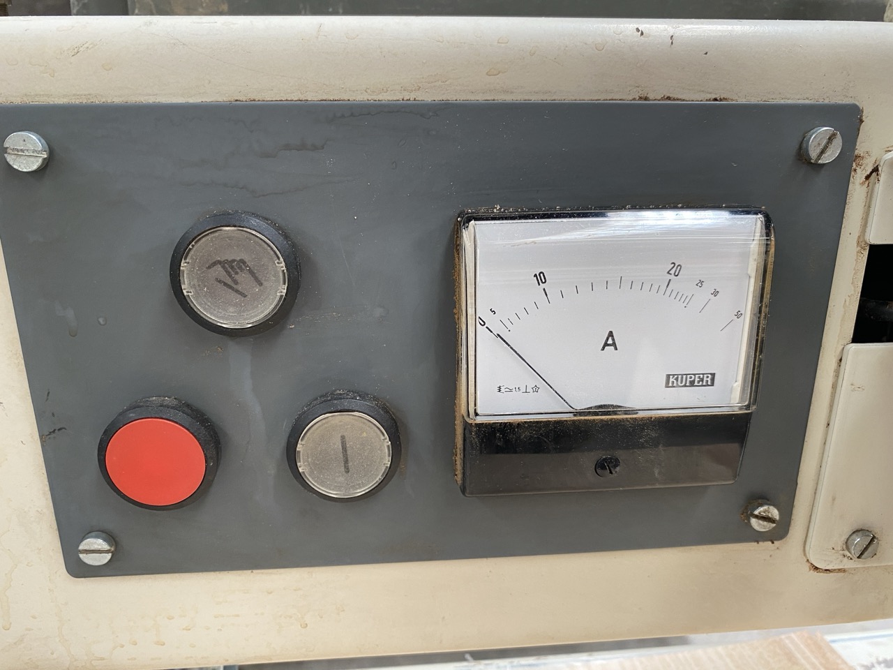 Usato 2002 Kuper FW/J-920 Giuntatrice per tranciati, impiallacciature, rimessi