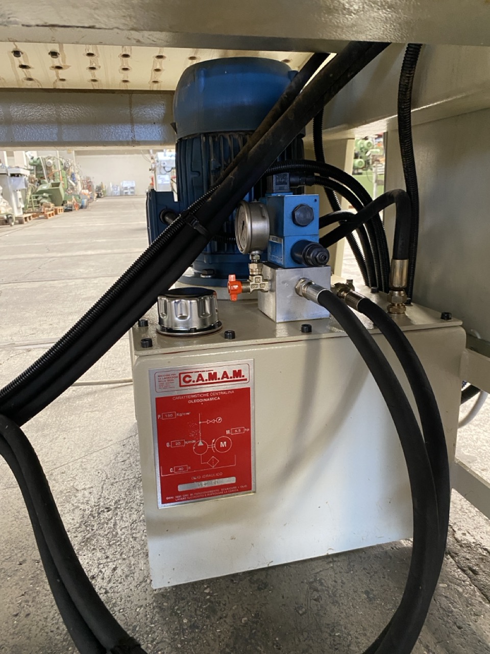 Usato 1999 Camam SI/3L/G1 Strettoio idraulico a due banchi registrabili a libro, per il montaggio di schienali di sedia o simili