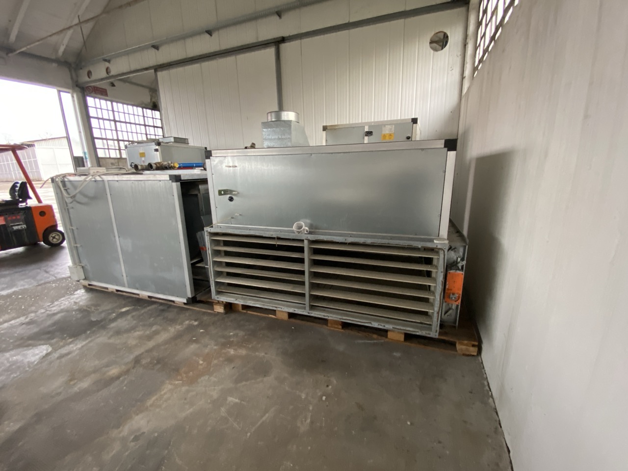 Usato Scambiatori acqua-aria per riscaldamento capannoni e ambienti chiusi