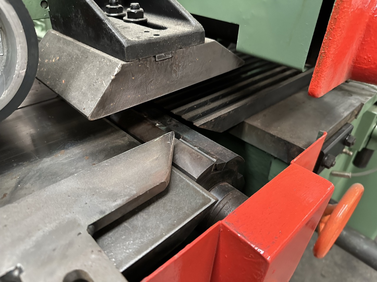 Ricondizionato Weinig UNI 22 A Unimat 22 Scorniciatrice a 6 alberi con albero sinistro automatico