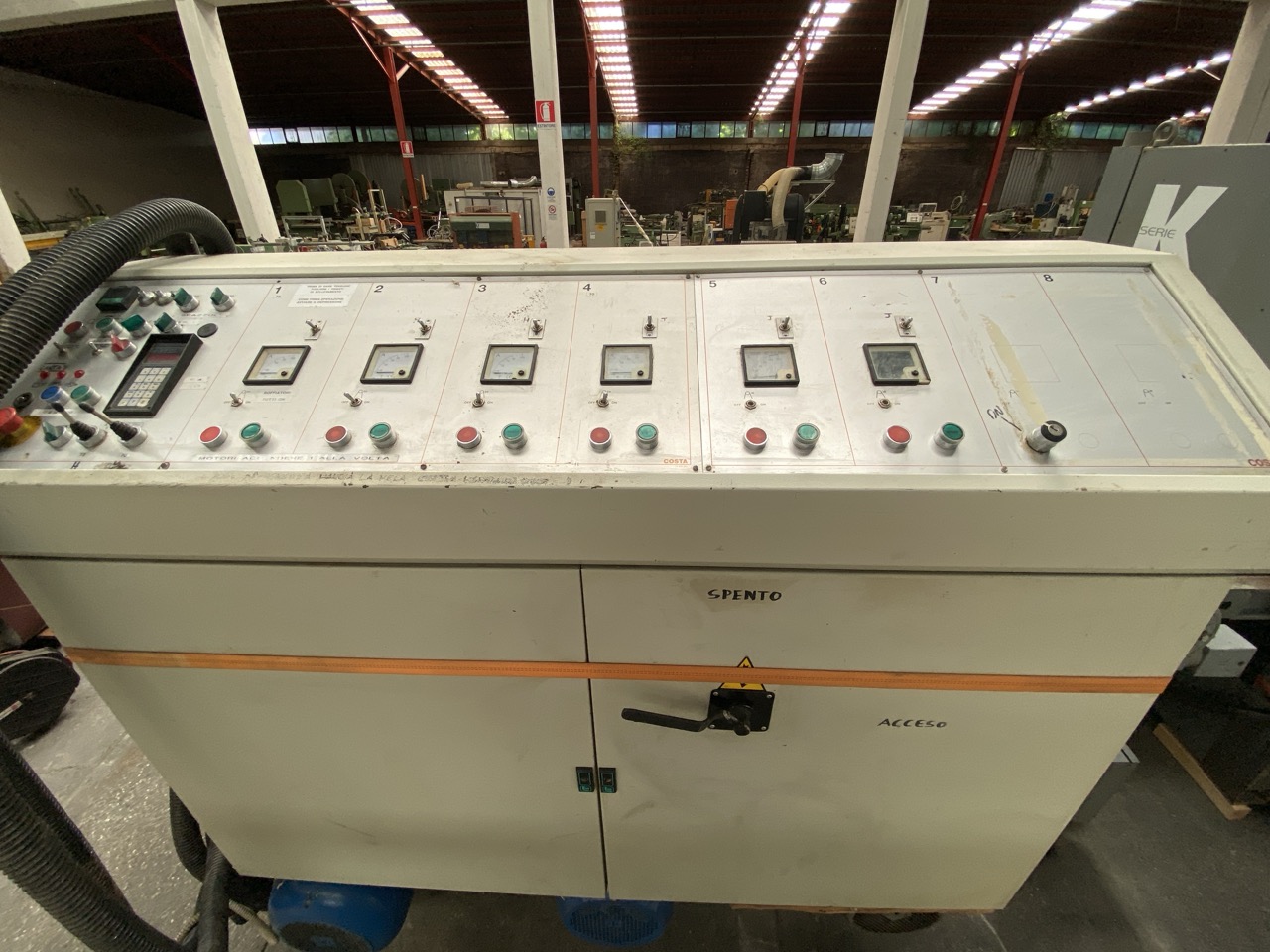 Usato 1999 Costa CCC CCC 1350 Linea di calibratura a 3 rulli superiori e 3 rulli inferiori, larghezza tappeto mm. 1350