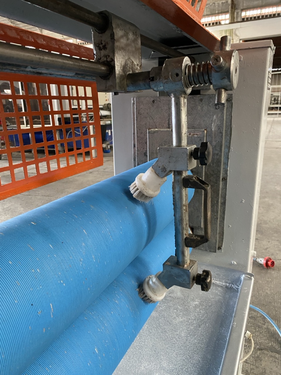 Usato Spalmacolla a 2 rulli con pulitore manuale