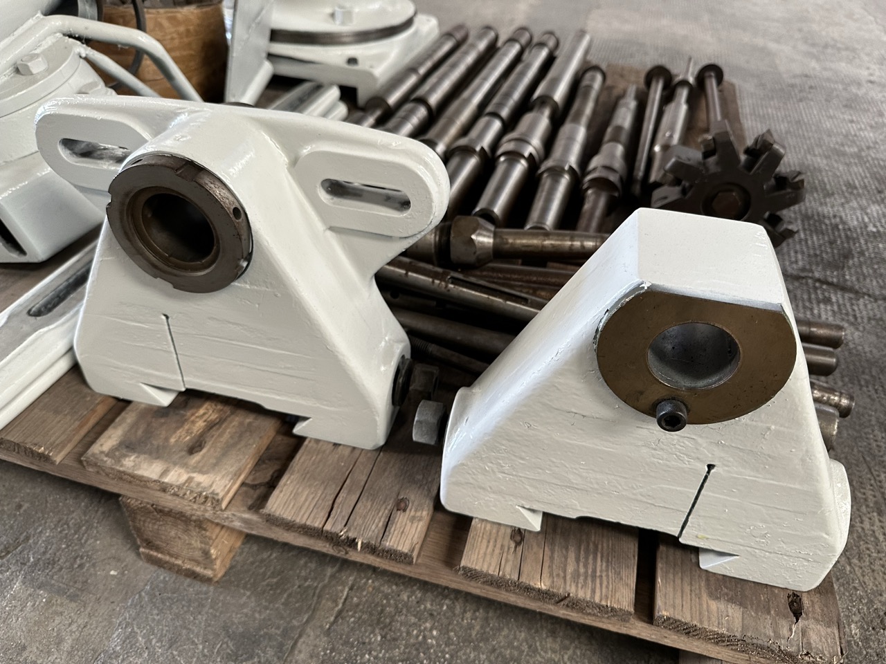 Usato Wanderer 2DU900 Fresatrice meccanica per ferro, con accessori