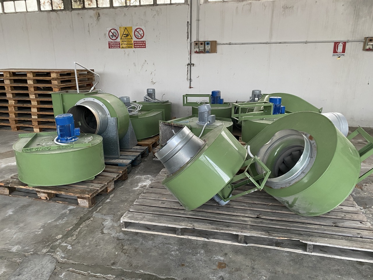 Usato Nr. 11 Ventilatori per polveri fini di verniciatura o simili