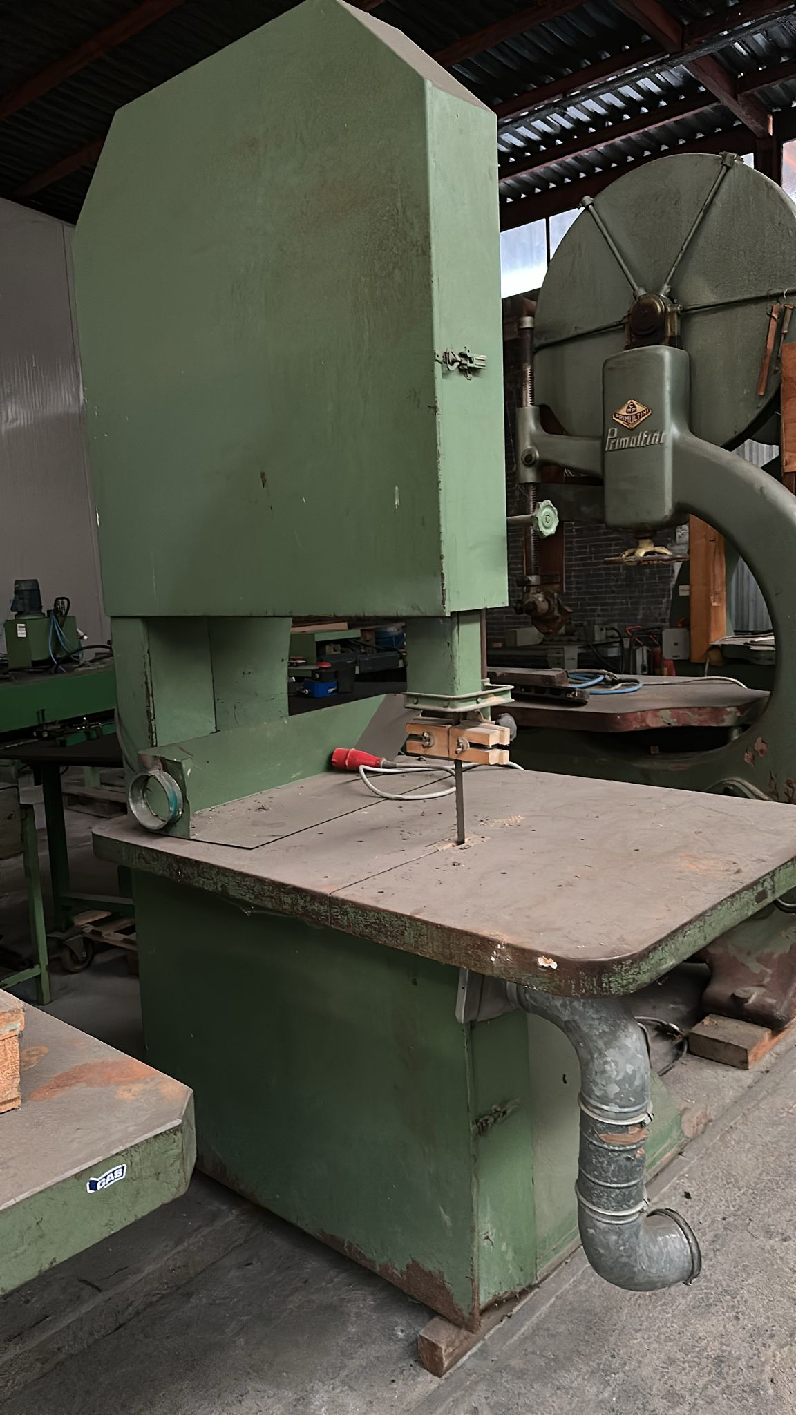 Usato Sega a nastro da mm. 900