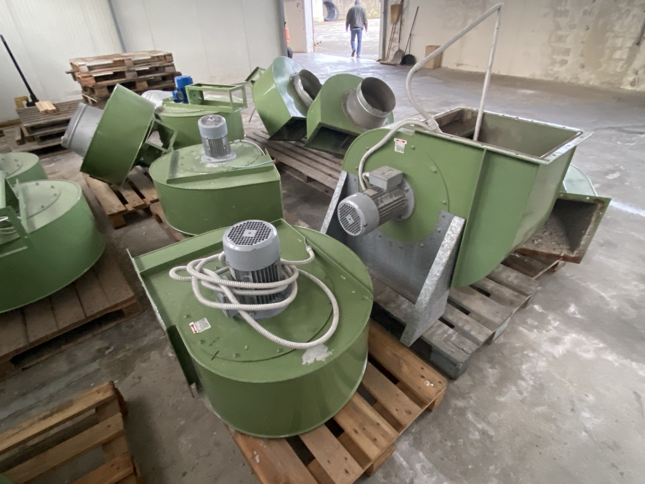 Usato Nr. 11 Ventilatori per polveri fini di verniciatura o simili