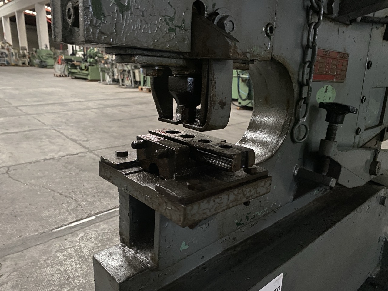 Usato Taglierina + punzonatrice per lavorazione metalli