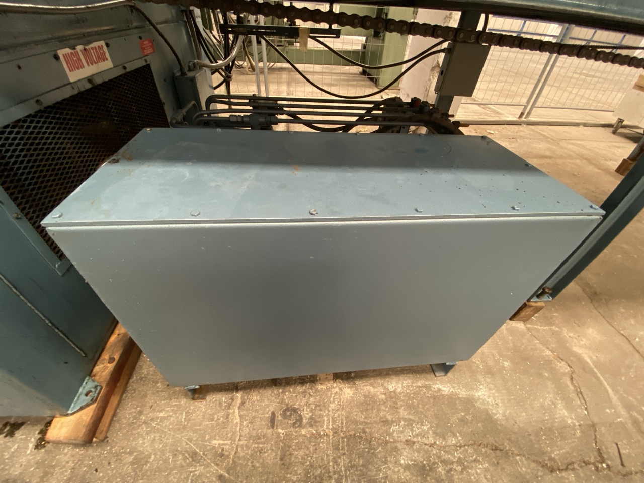 Usato L&L Machinery Inc GLU-ALL Pressa per listellare ad alta frequenza, piano mm. 2700x1300