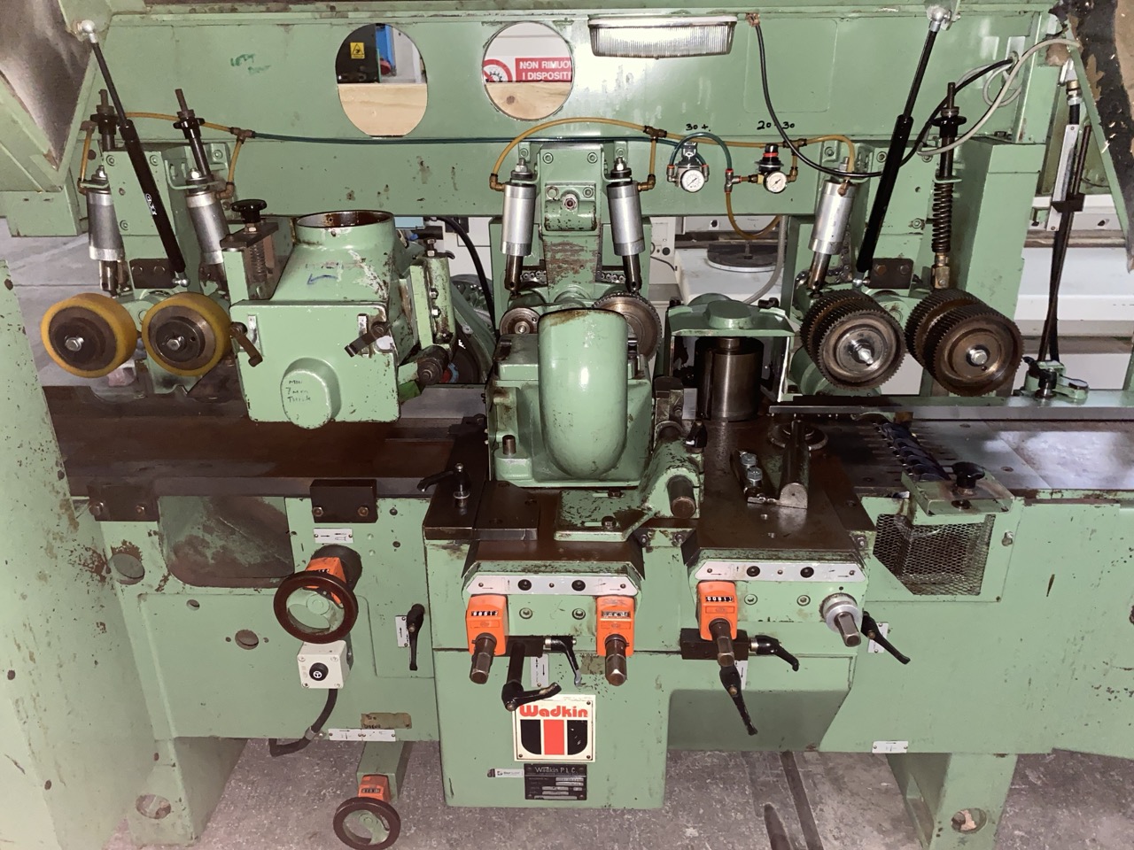 Usato Wadkin Scorniciatrice 5 alberi, banco da mm. 230
