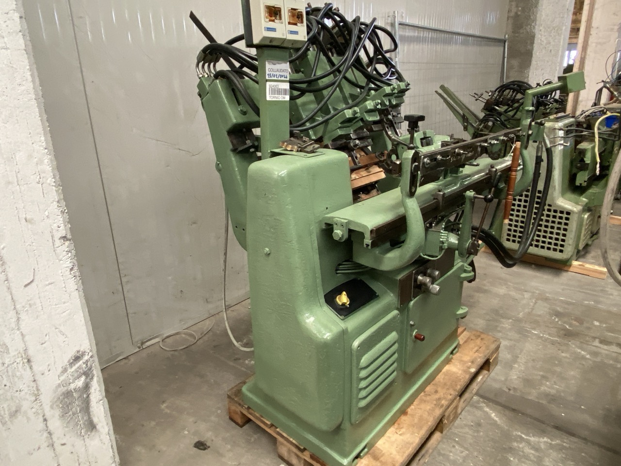 Usato OMA 600 Tornio per legno automatico, con caricatore