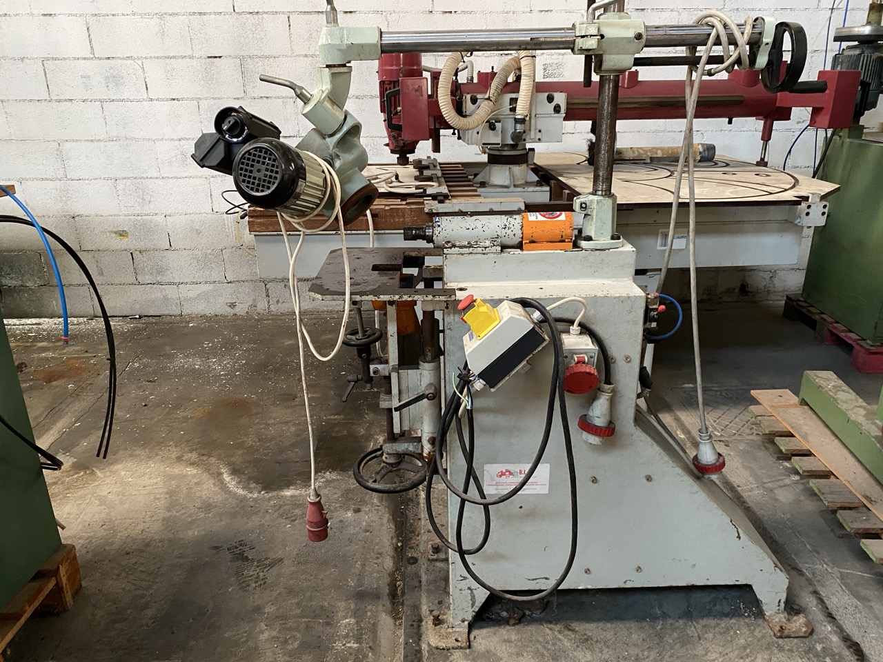 Usato 2000 BL Fresatrice con avanzamento