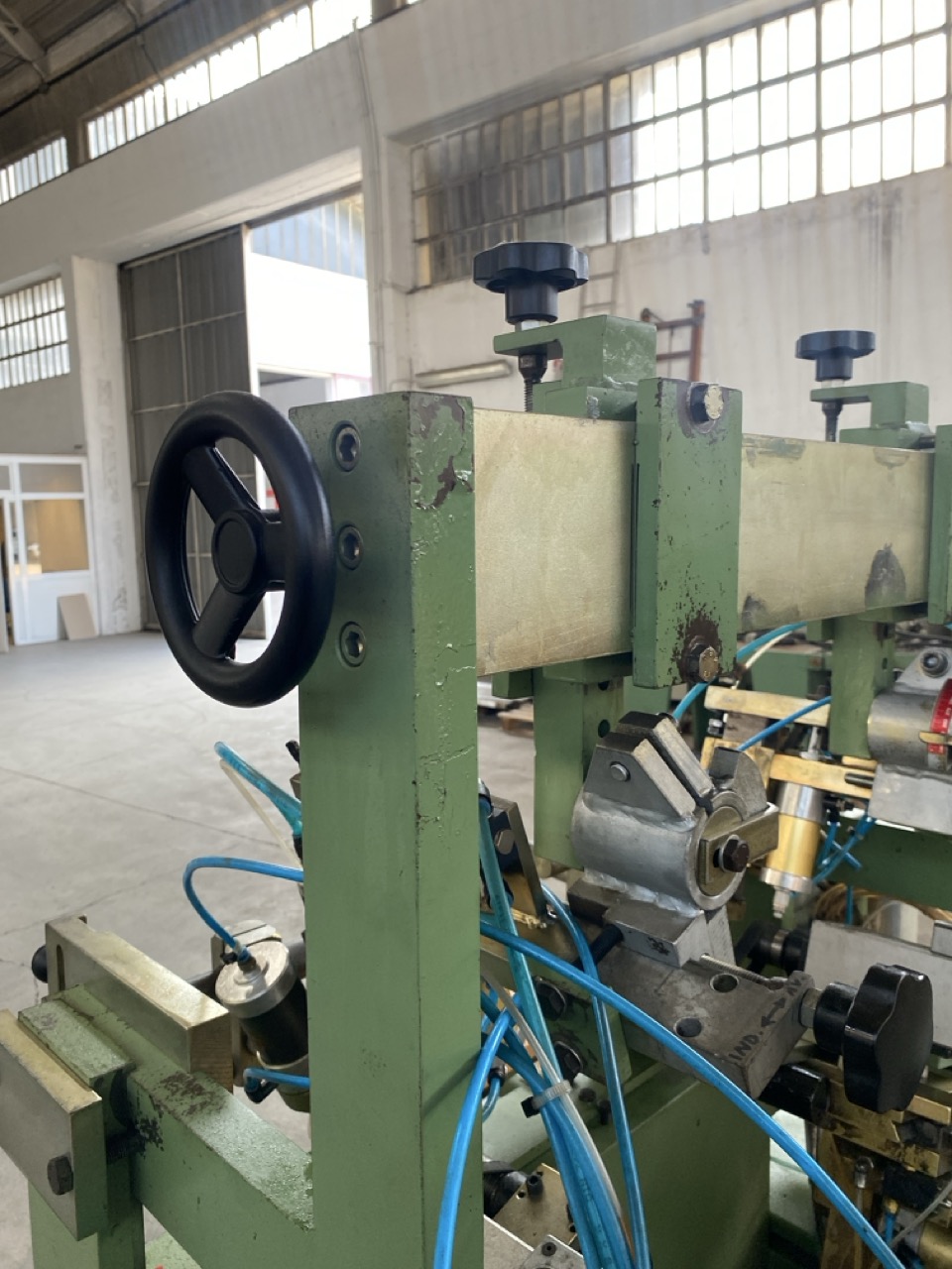 Usato Foratrice Mortasatrice orizzontale e verticale, inclinabile