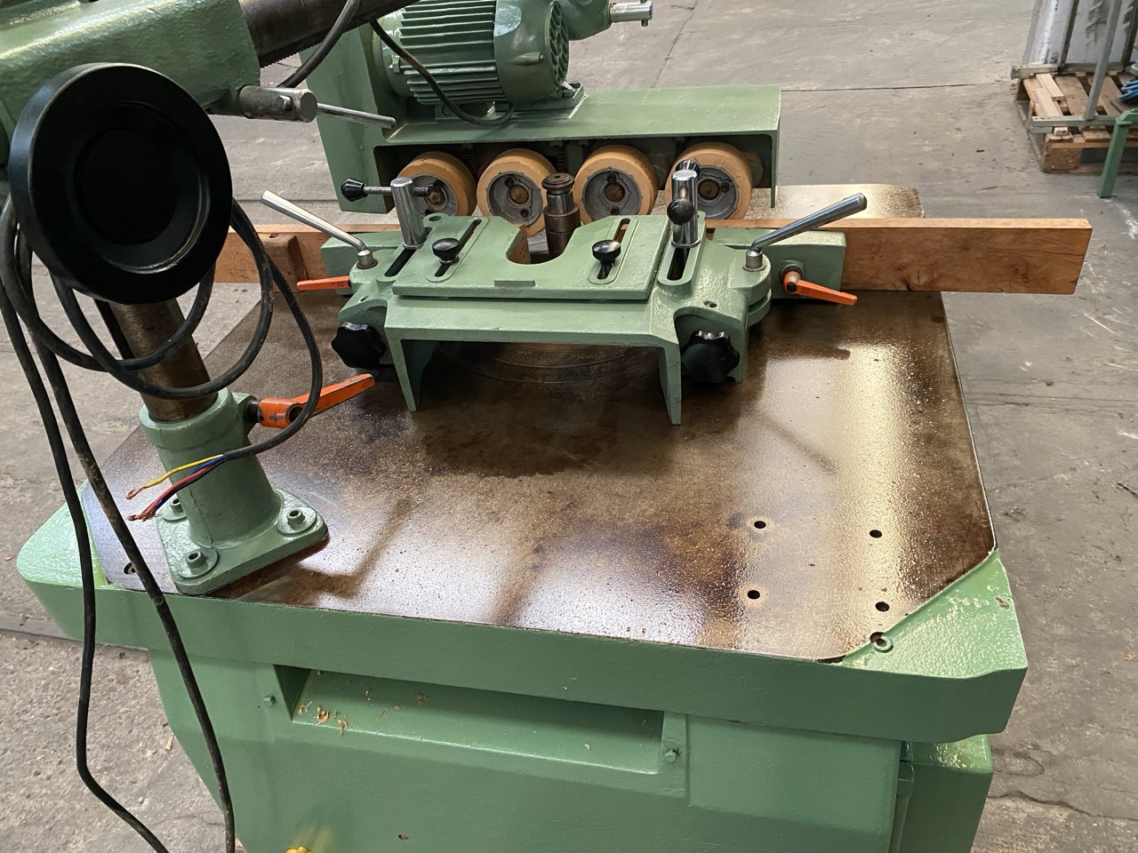 Usato SCM T160 Toupie inclinabile con avanzamento 4 ruote