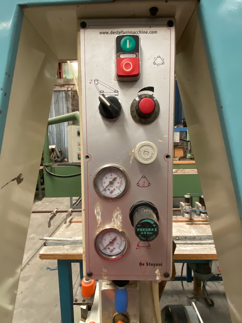 Usato Stefani MVT 2000 Levigatrice verticale a nastri oscillanti inclinabili