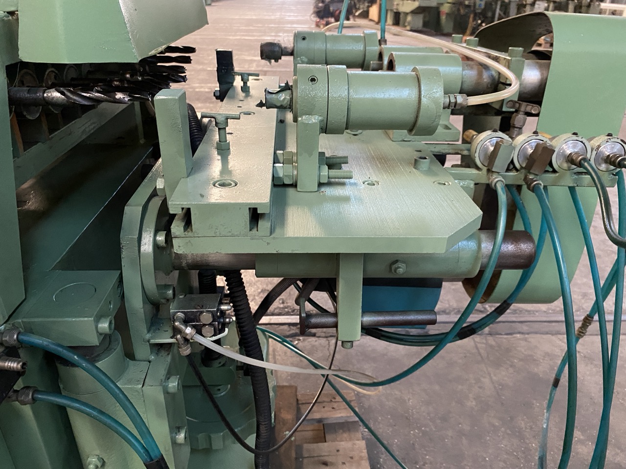 Usato Foratrice doppia, a 8 mandrini per lato, per colonnine di schienale di sedie modello “Old America”