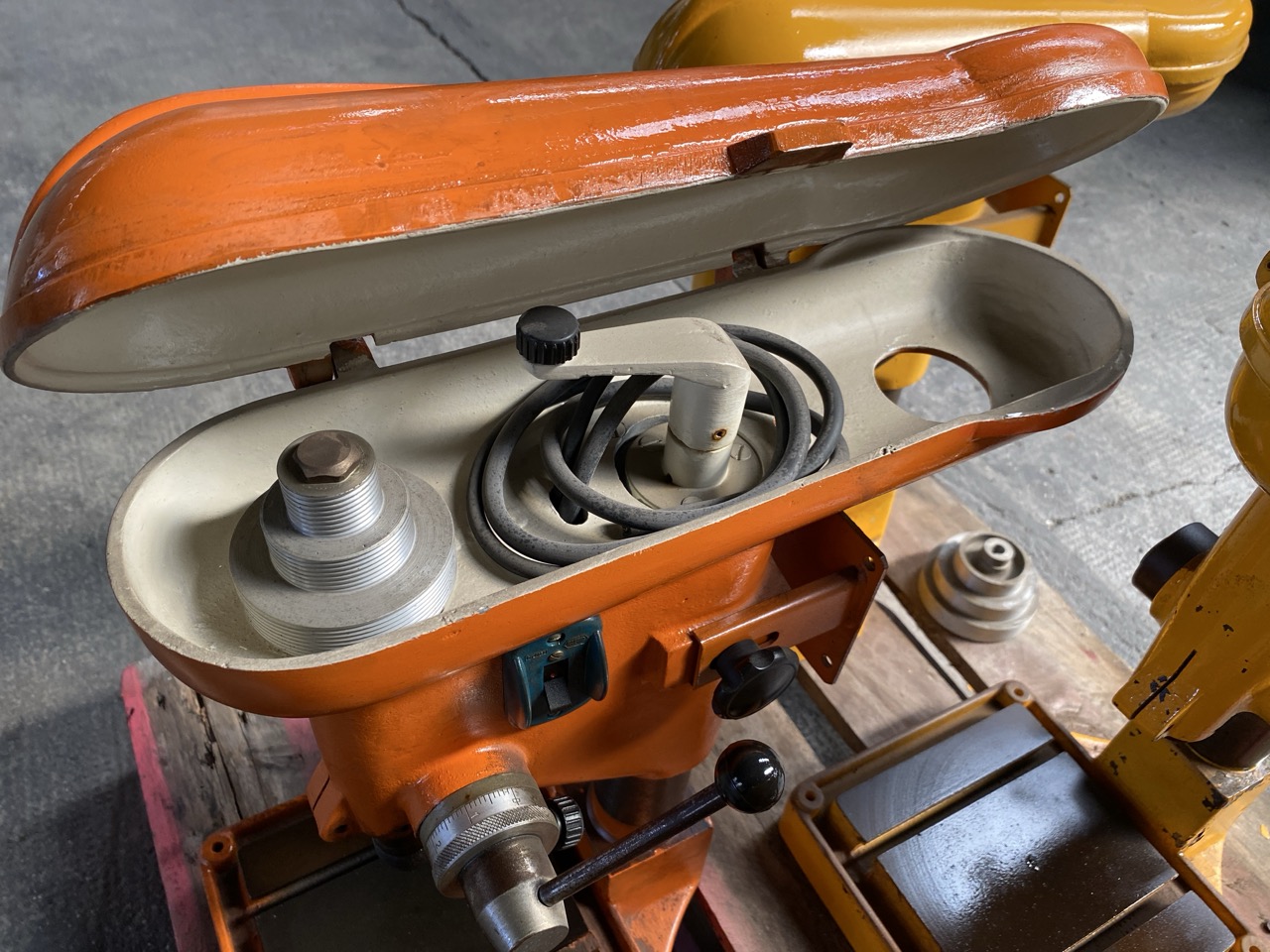 Usato Stock di Trapani a colonna senza motore