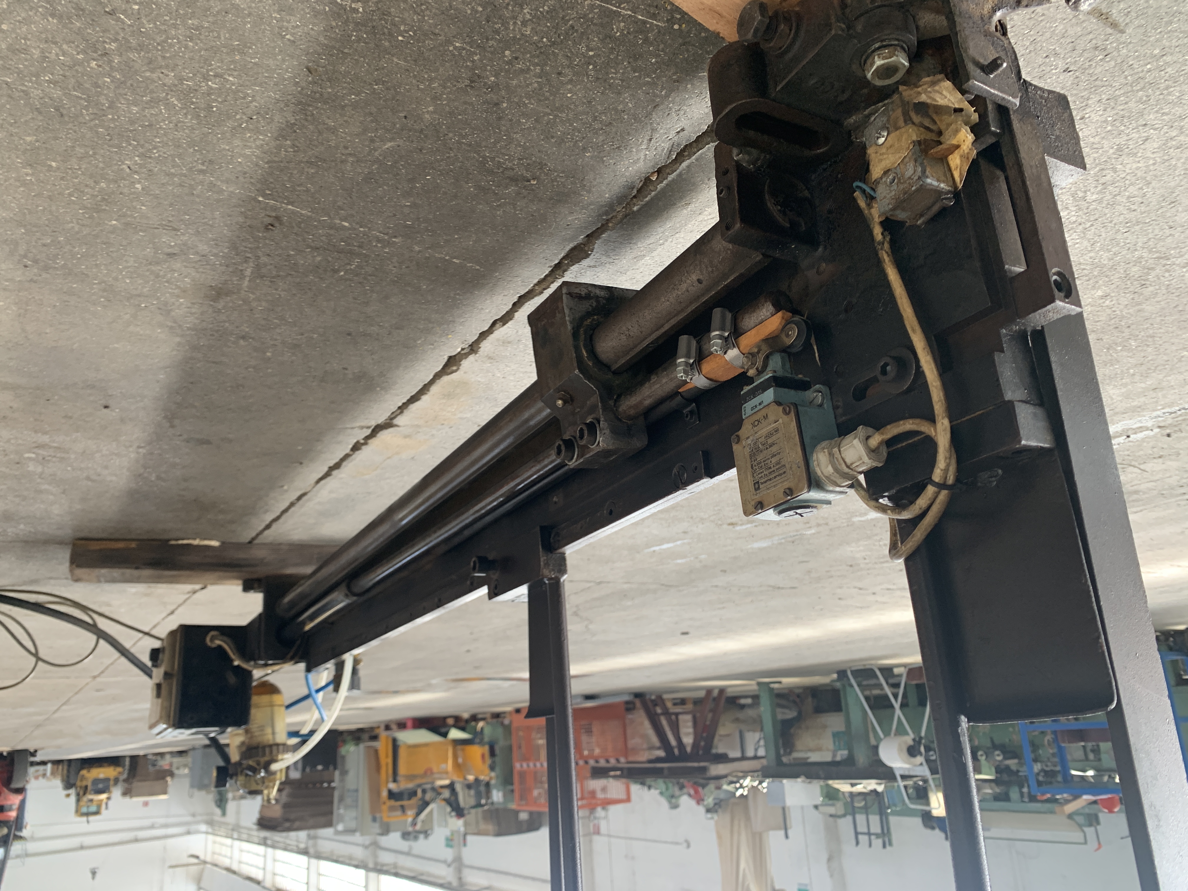 Usato Caricatore pneumatico per Scorniciatrice