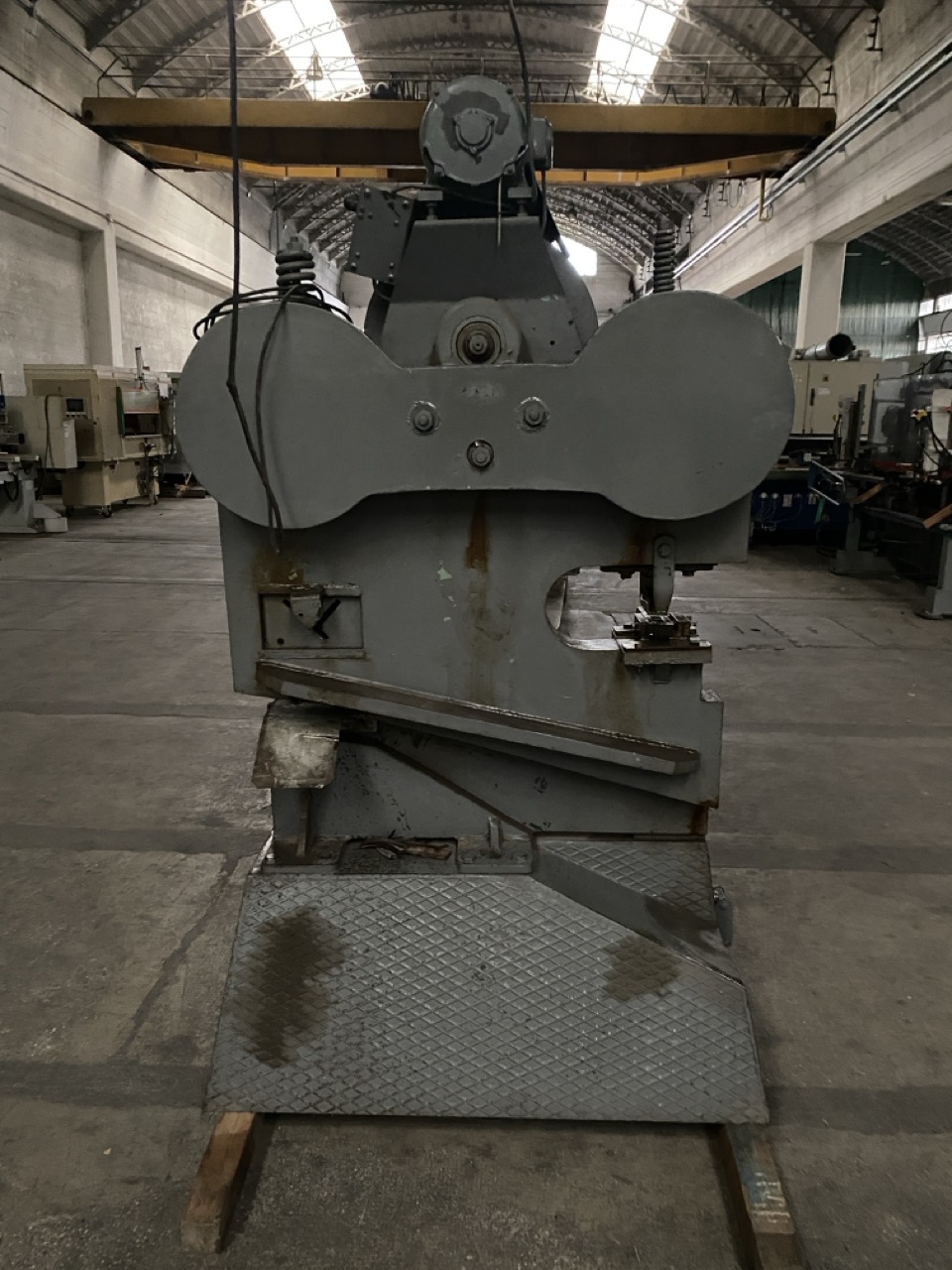 Usato Taglierina + punzonatrice per lavorazione metalli