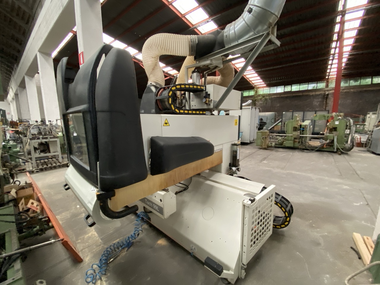 Usato SCM Tech 99L Centro di lavoro