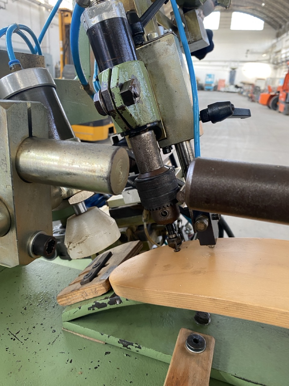 Usato Foratrice Mortasatrice orizzontale e verticale, inclinabile