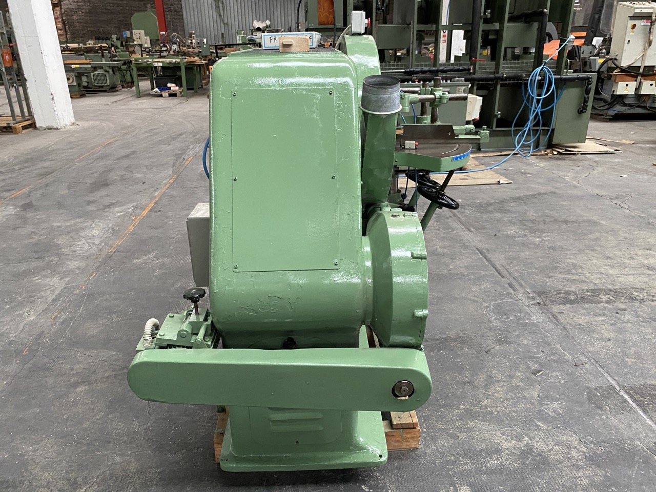 Usato Tenonatrice stondante a 1 testa e 2 banchi, Bacci