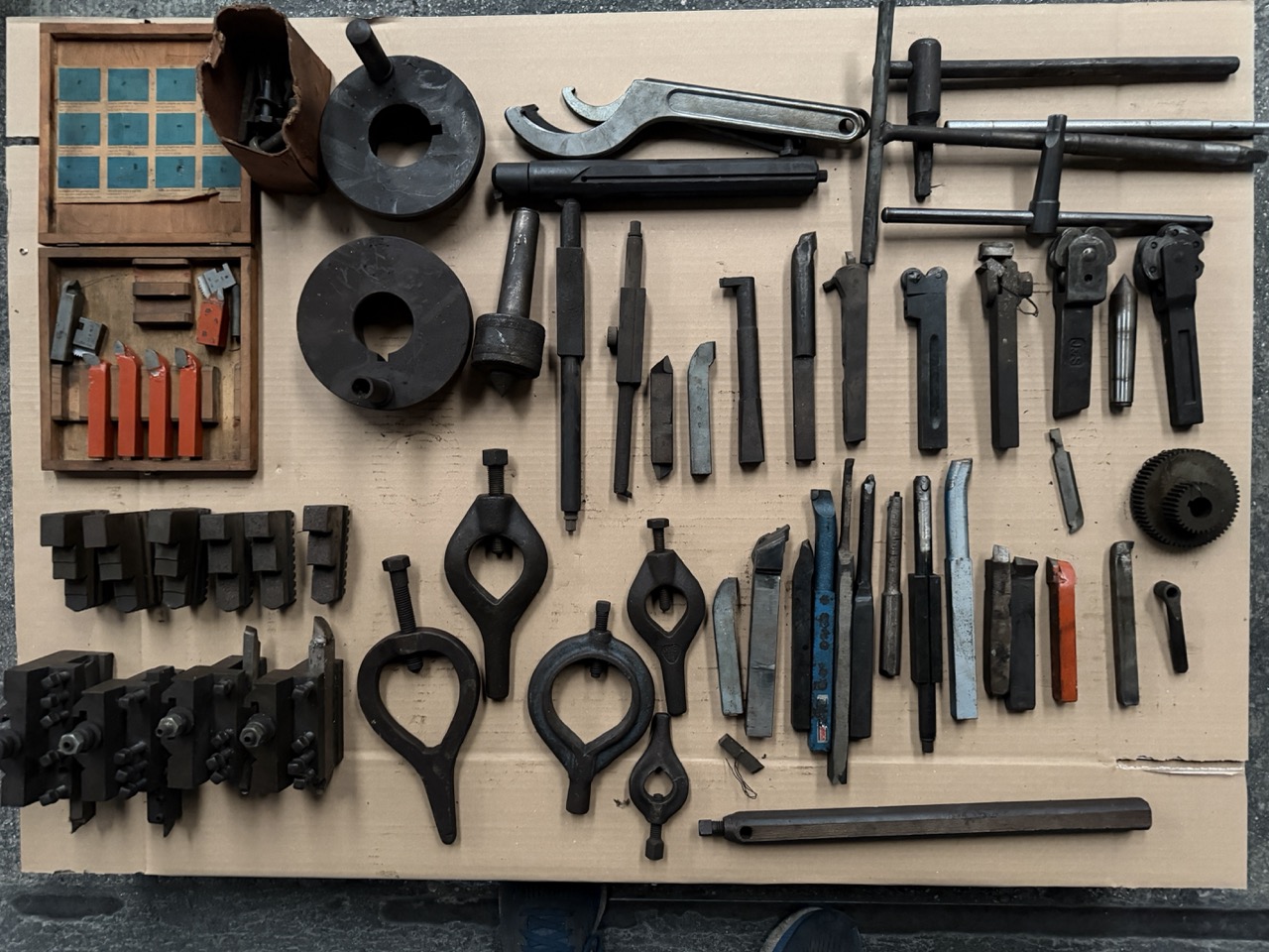 Ricondizionato Nosotti T200/1500 Tornio usato lavorazione ferro completo di accessori