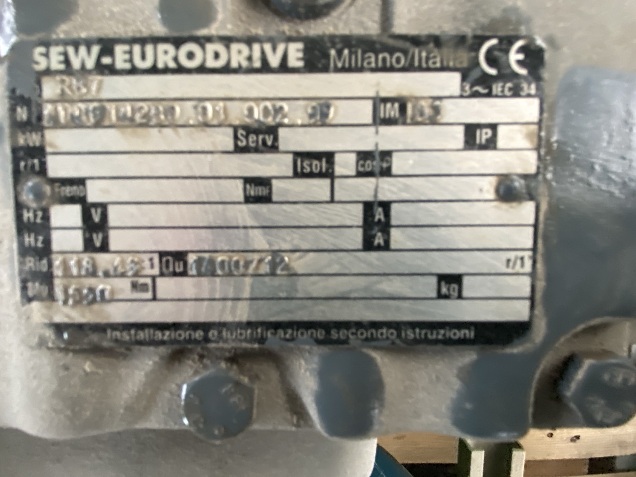 Usato 1999 CM System D8 Trasportatore aereo (catena di verniciatura) per la movimentazione di sedie o prodotti simili, tinti su ganci. Metri lineari 600