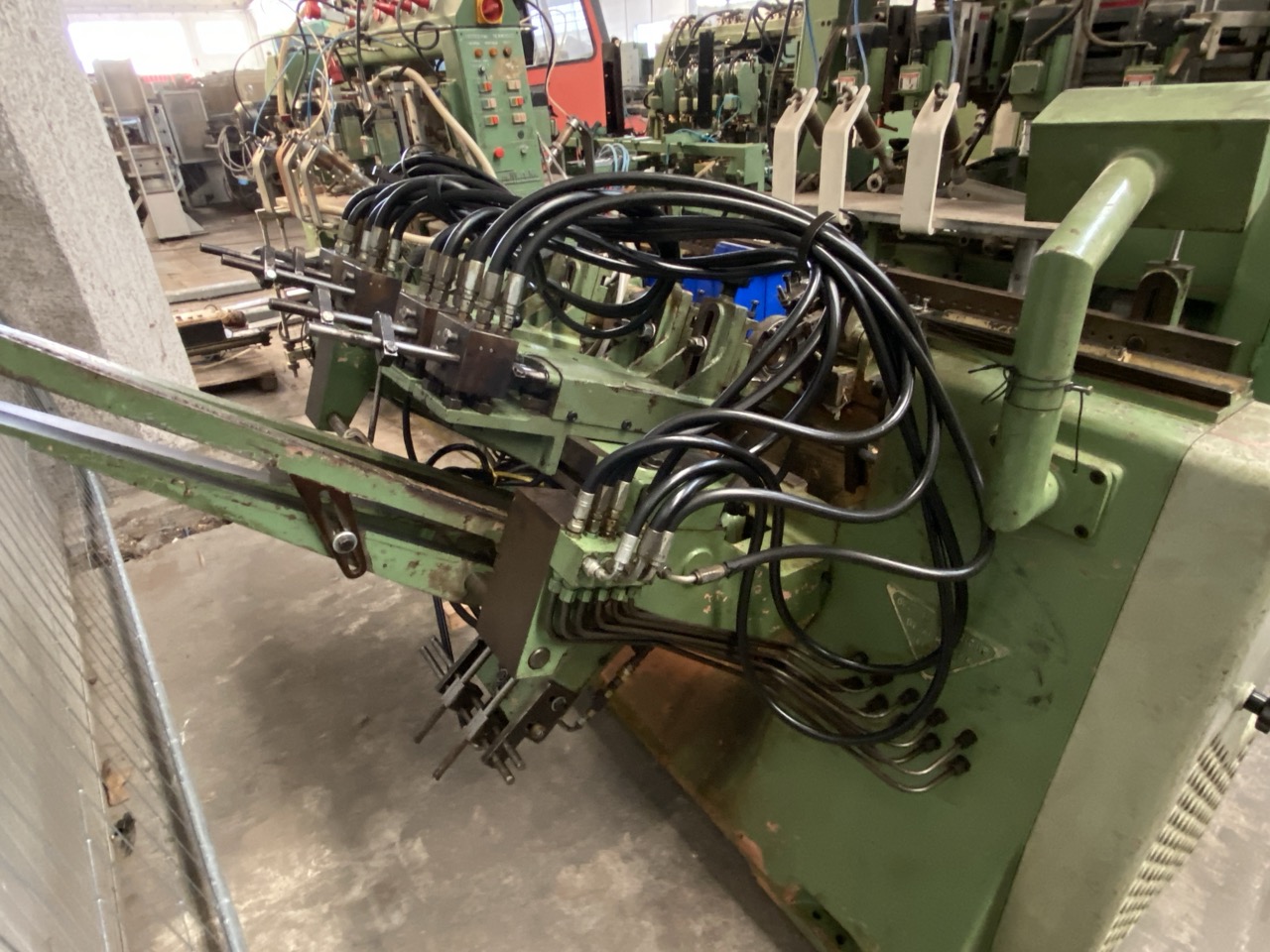 Usato OMA 900 Tornio automatico con caricatore