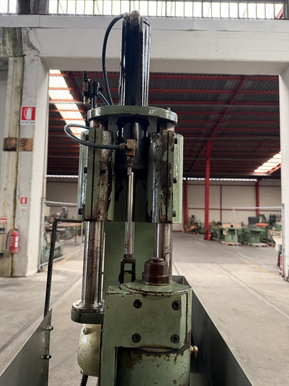 Usato Troncatrice intestatrice doppia