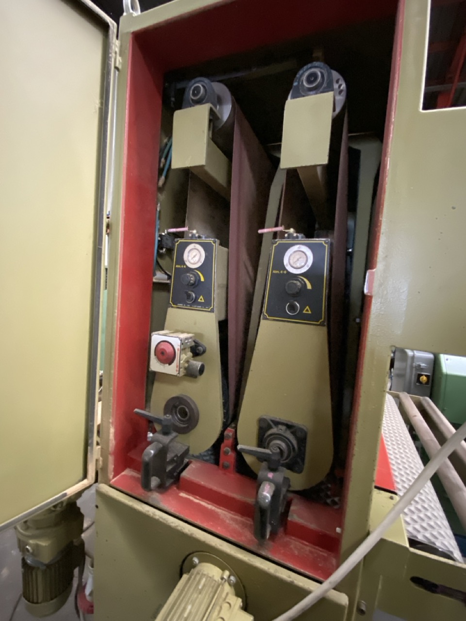 Usato Unoduemila CM100 Levigatrice Calibratrice rullo + rullo, tappeto da mm. 1000, usata