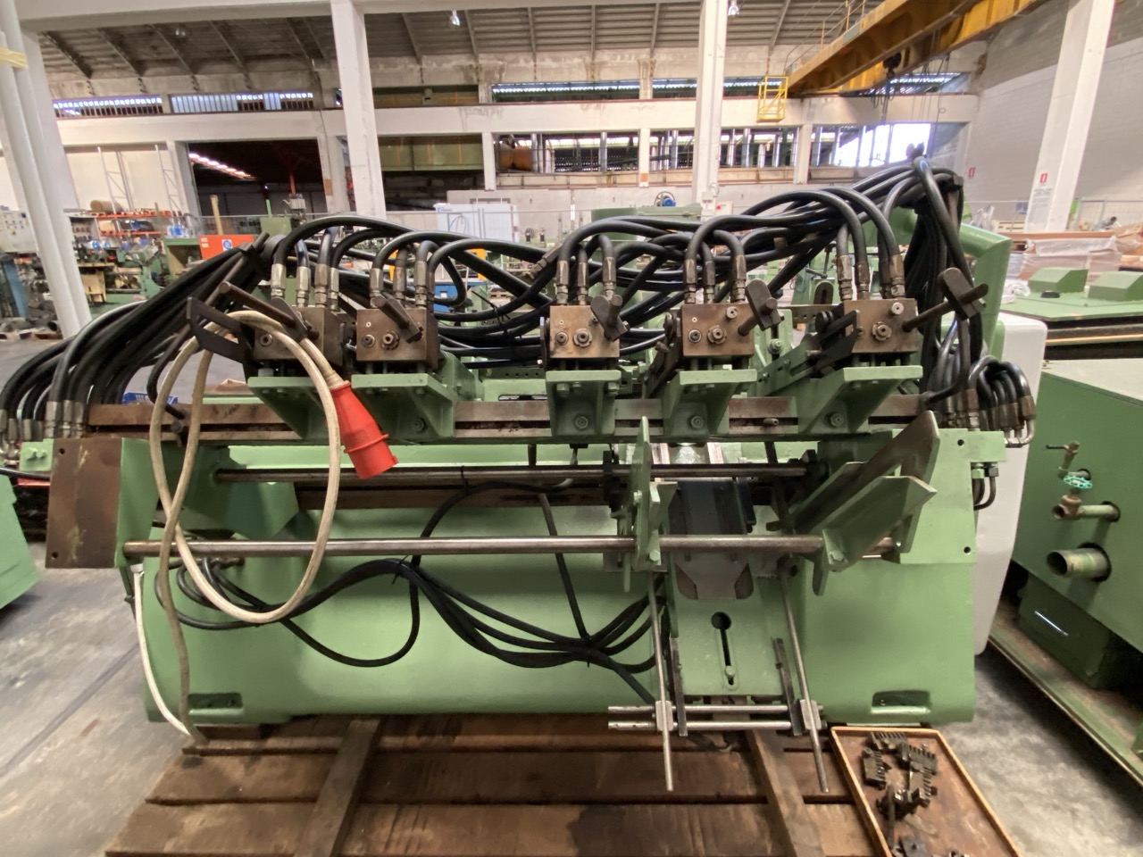 Usato OMA 120/A Tornio per legno, automatico con caricatore, lunghezza massima del pezzo mm. 1200