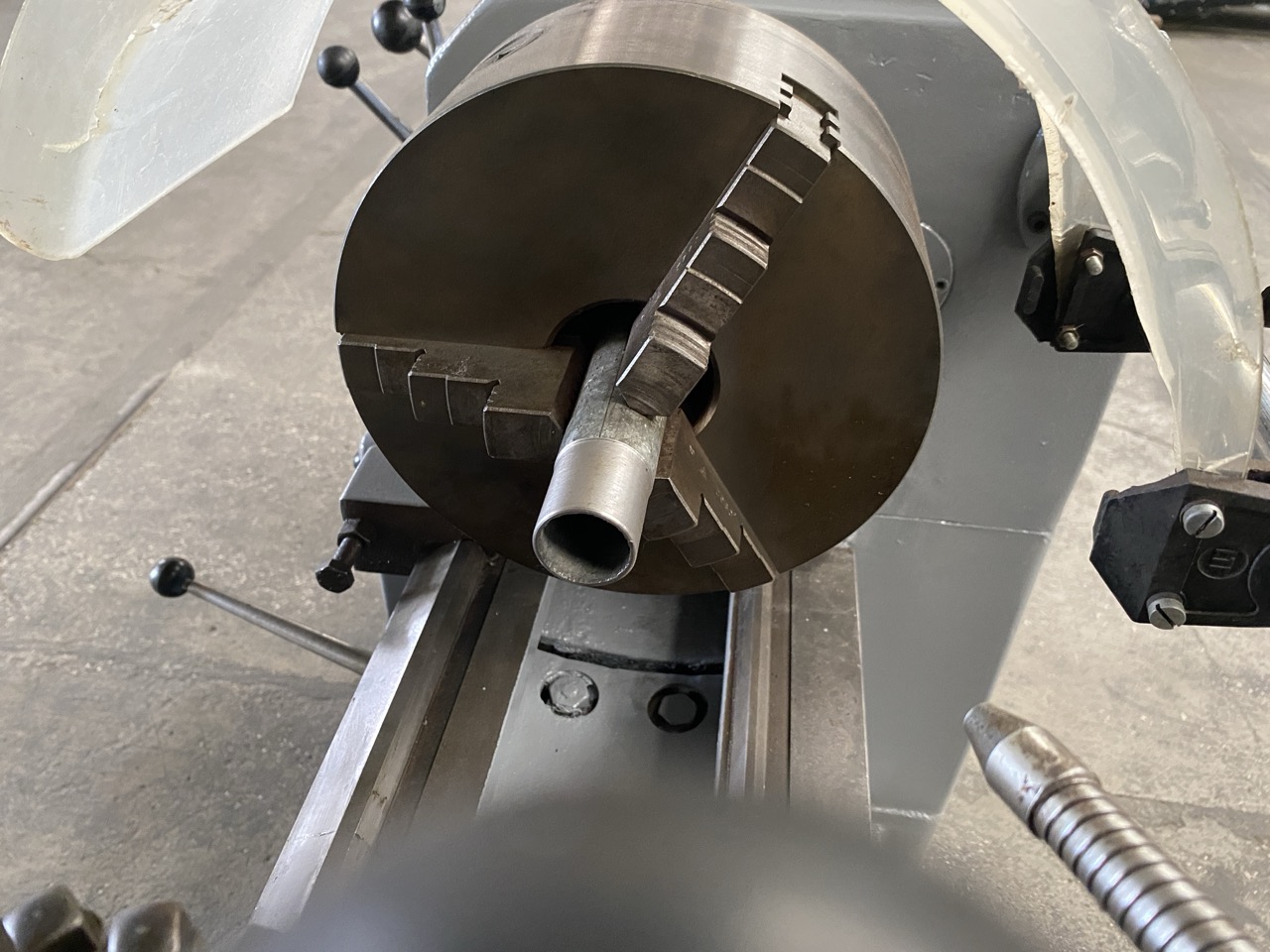 Ricondizionato Nosotti T200/1500 Tornio usato lavorazione ferro completo di accessori