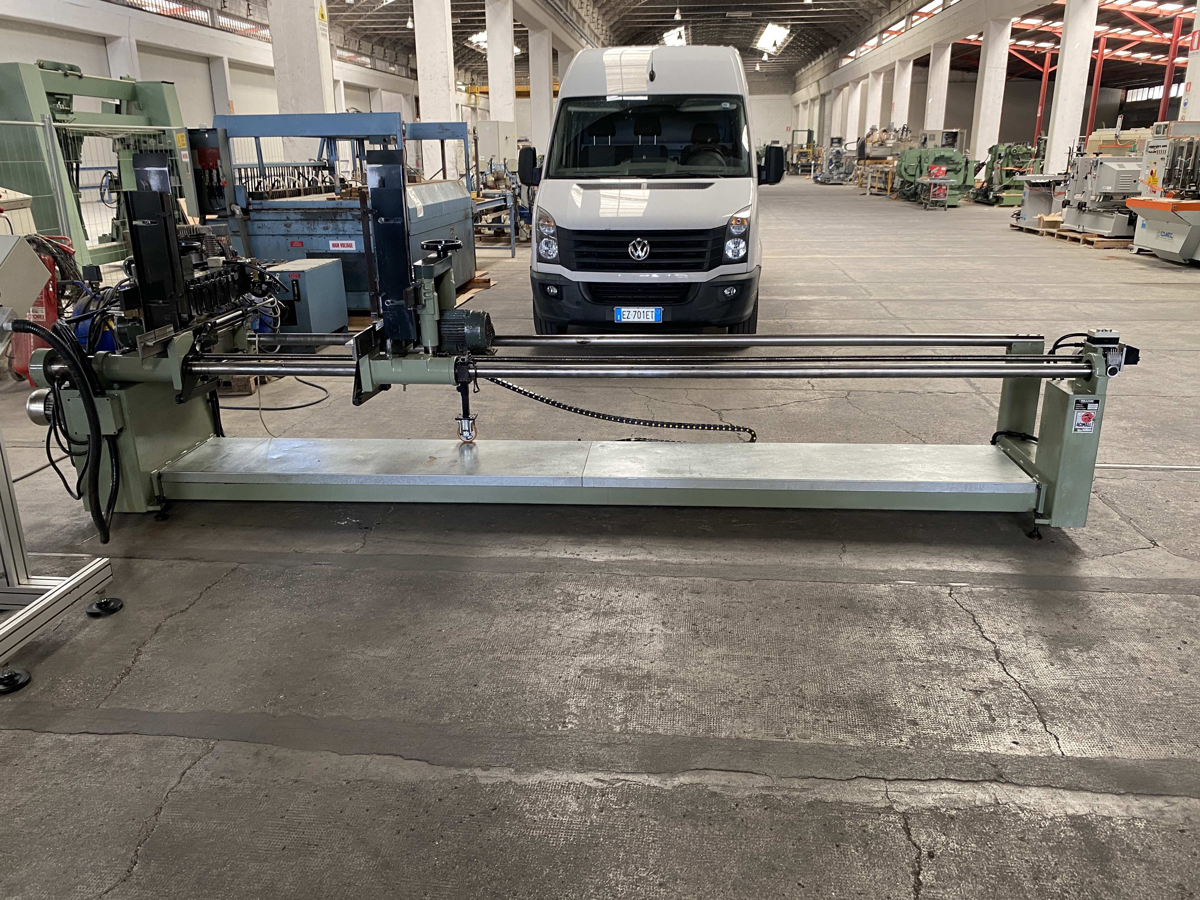 Usato Friulmac Dual Feed Troncatore e Caricatore idraulico per Scorniciatrice, lunghezza max 3500mm