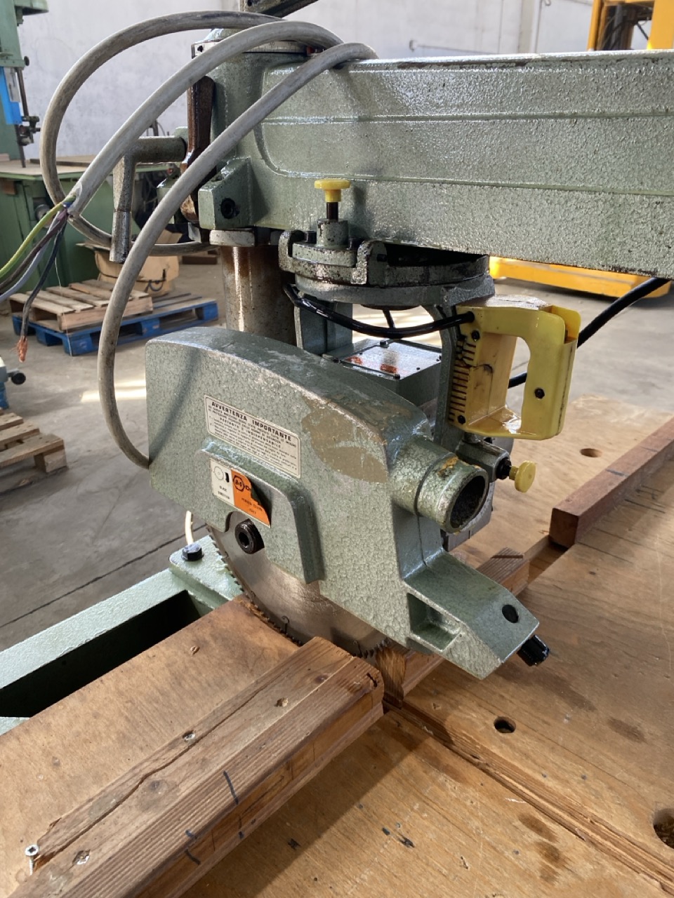 Usato Troncatrice radiale